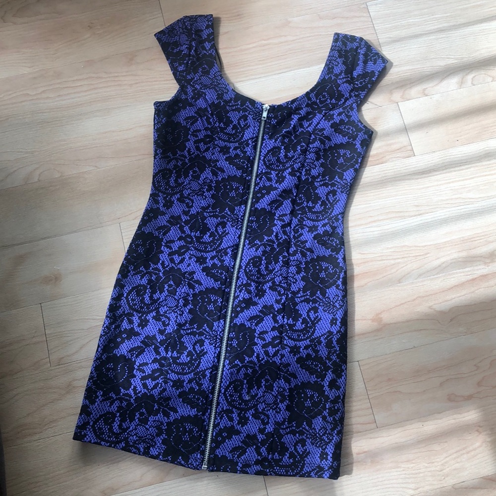 H&M zip front purple lace dress! NWT! Size US 6